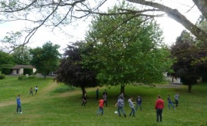 Première partie de foot endiablée sur les pentes d'Aurelax