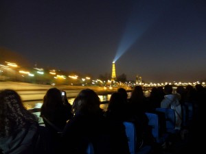 Balade au fil de la Seine la nuit