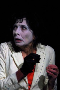 L'Avare de et d'après Molière, Compagnie Haute Tension, avec Marie-Claire Vilard (Harpagon) © Vincent Dubois